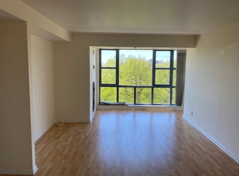 Building Photo - 170 Tremont St