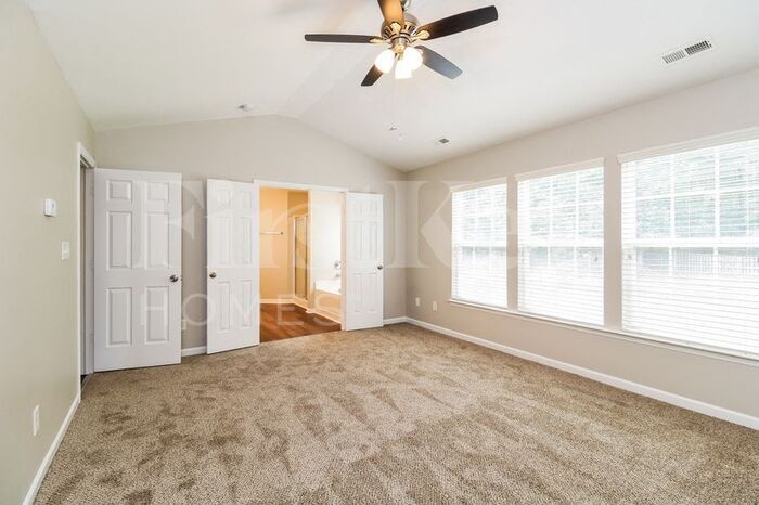 Building Photo - 4559 Fairport Ct