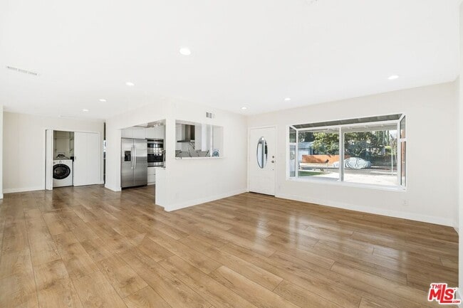 Building Photo - 6266 Etiwanda Ave