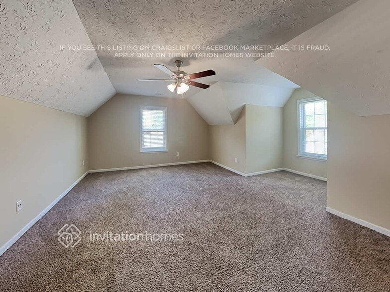 Building Photo - 4416 Glen Heights Trail SW