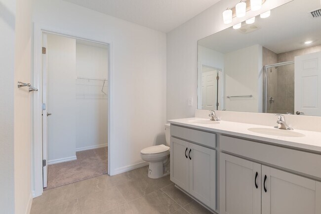 Building Photo - Brand New 3-Bed 2.5-Bath Town Home - Simply Must be Seen!