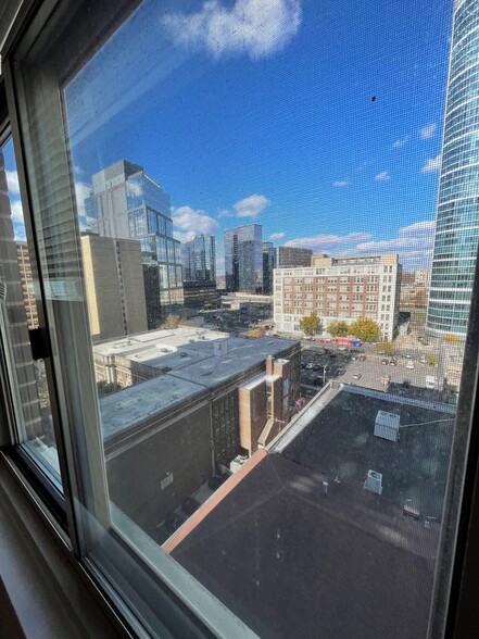 Great Views West - 2101 Chestnut