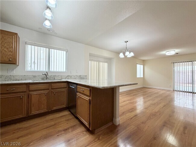 Building Photo - 8638 White River Dr