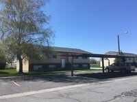 Building Photo - Fully remodeled 2 bedroom/1 bathroom apartment for rent in Blackfoot!