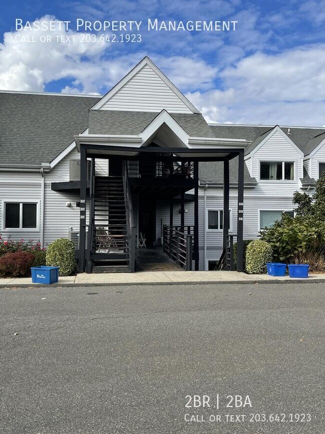 Building Photo - 1115 Windward Rd