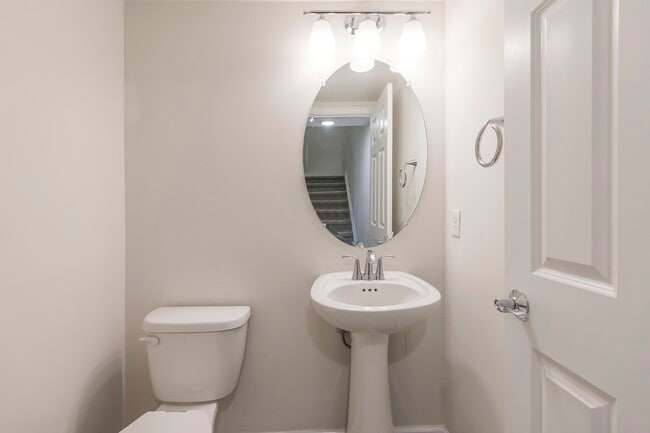 Building Photo - 17 Gala Ct