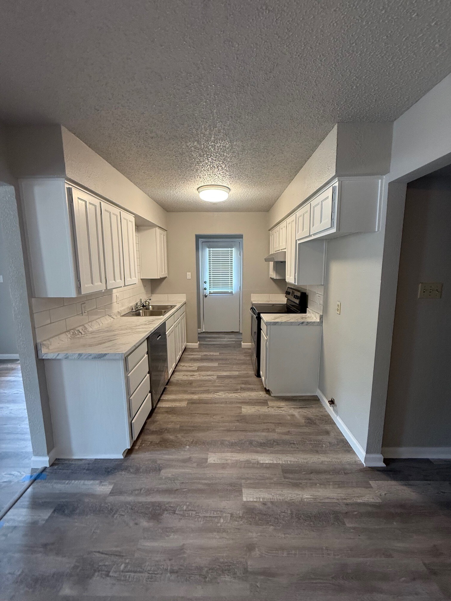 Building Photo - 1411 Lackey Ct