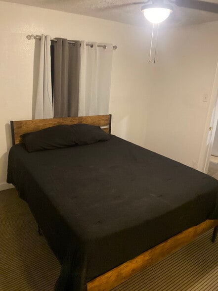 Building Photo - 151 N Pendell Rd