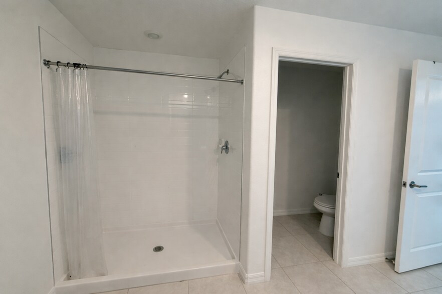 Building Photo - 4011 86th St E