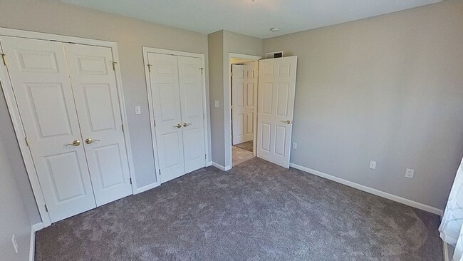 Building Photo - Desirable Townhome in 55+ Community