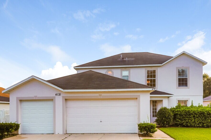 Primary Photo - 4131 Half Moon Cir