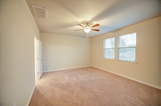 Building Photo - 8842 White Crown