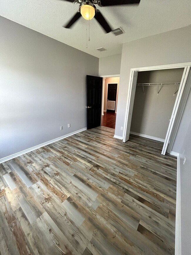Building Photo - 3474 Cherry Ridge Rd