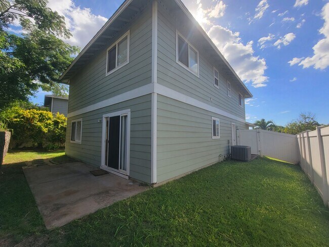 Building Photo - 3/2.5 home in Piilani Villages