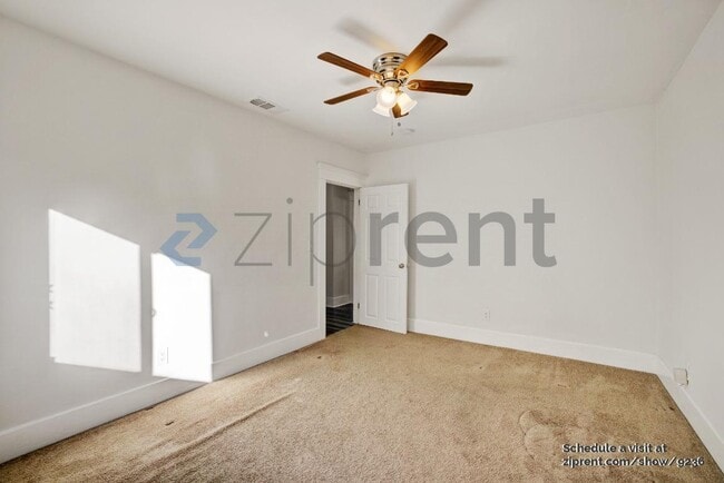 Building Photo - 4315 La Salle Ave