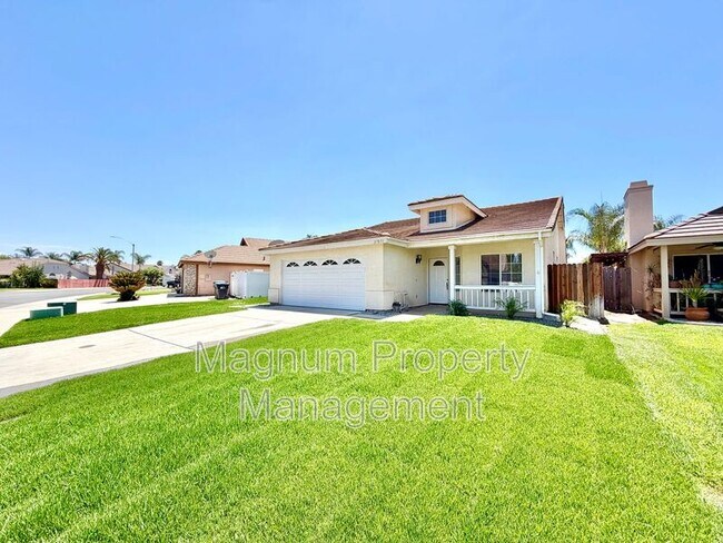 Building Photo - 27071 School Park Dr