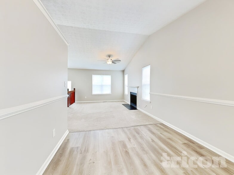 Building Photo - 1330 Ling Dr