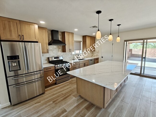 Building Photo - 5440 W Placita De La Promesa