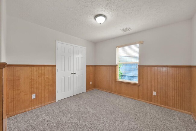 Building Photo - 1443 Meadowhigh Ln