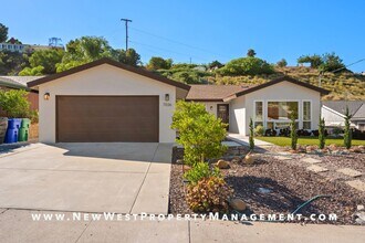 Building Photo - Freshly Renovated and Highly Upgraded Allied Gardens 4 Bedroom. Available Now!