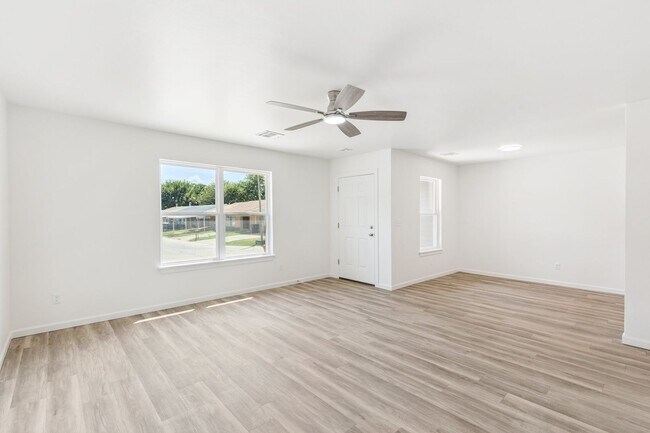 Building Photo - 8791 St George Way