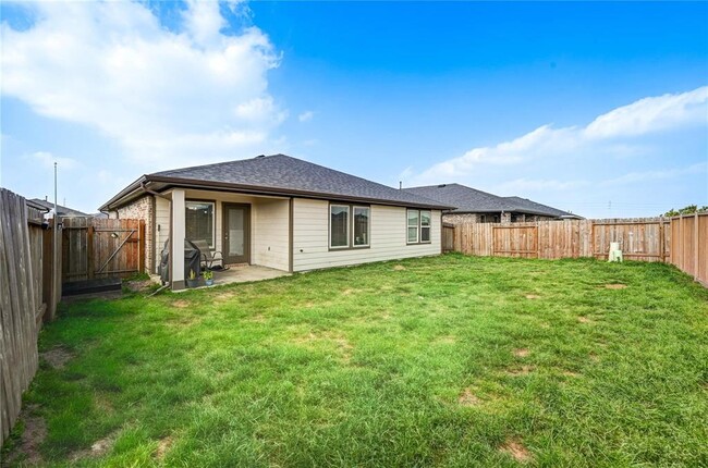 Building Photo - 29919 Reagans Rnch Dr