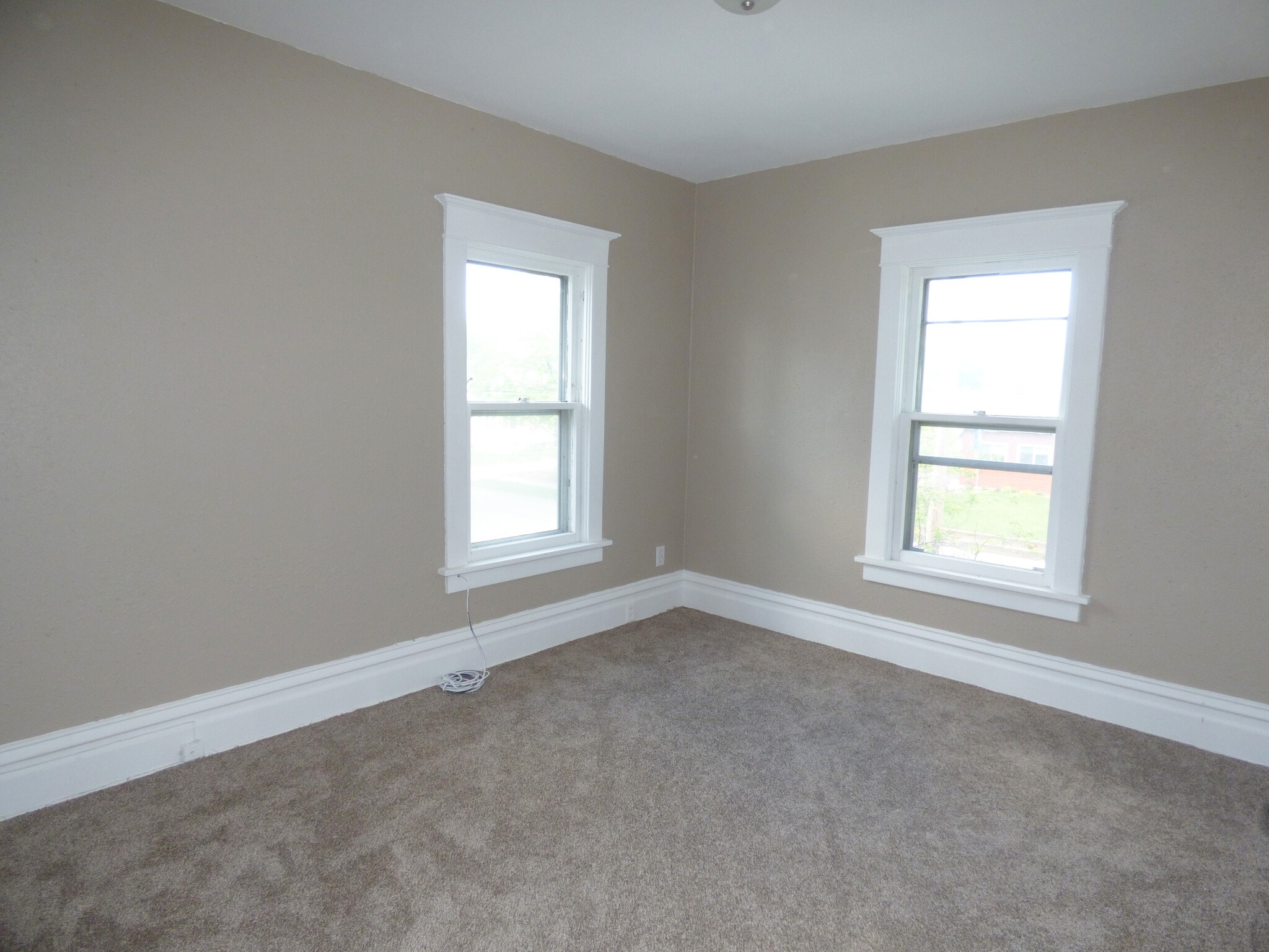 Bedroom 2 - 27 6th Ave SE