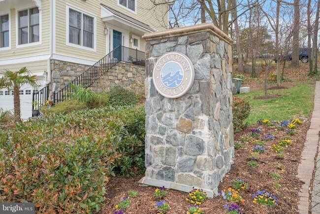 Building Photo - 92 Washington St