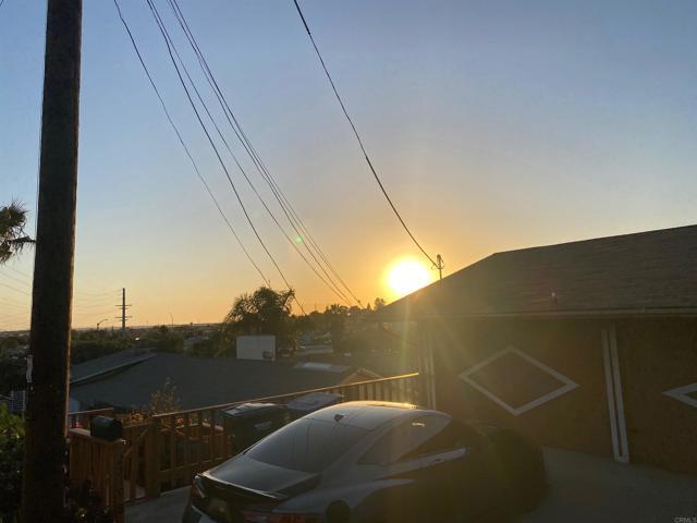 Building Photo - 2319 Ridgeway Dr