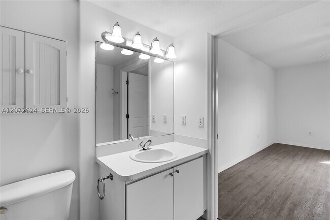 Building Photo - 3500 Coral Wy