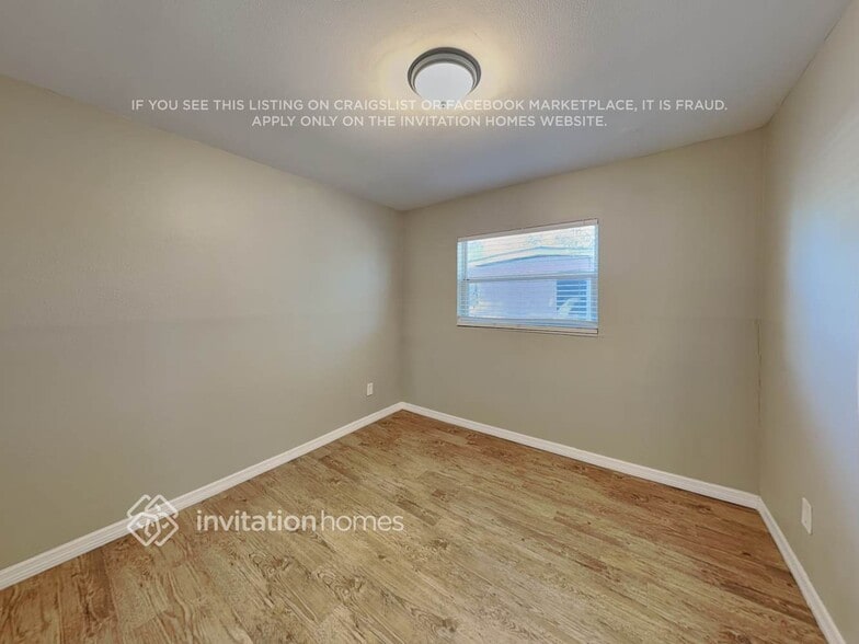 Building Photo - 4114 Lake Lawne Ave