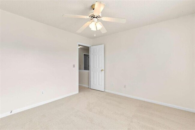 Building Photo - 405 Mt Vernon Ct
