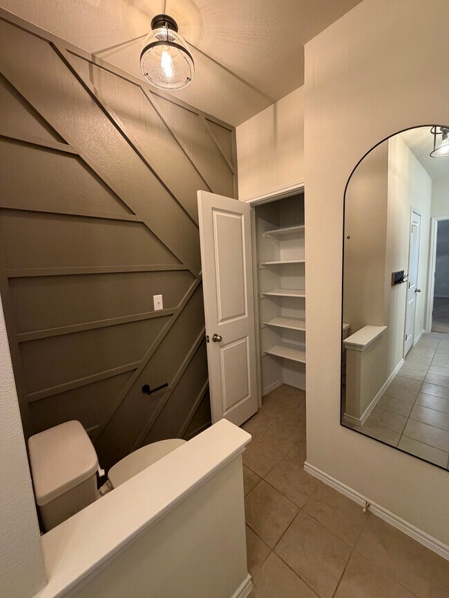 Building Photo - 124 Sage Meadows Dr
