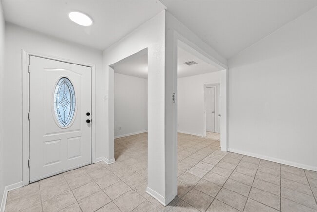 Building Photo - 12818 Westella Dr