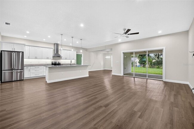 Building Photo - 12038 San Angela Dr
