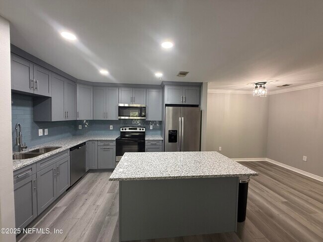 Building Photo - 3591 Kernan Blvd S