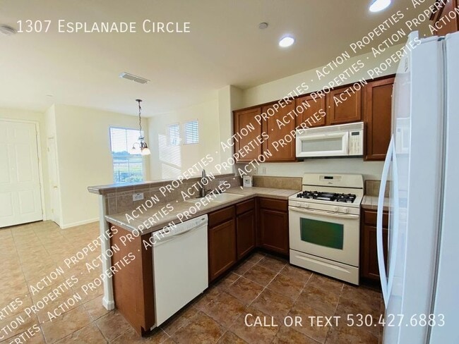 Building Photo - 1307 Esplanade Cir