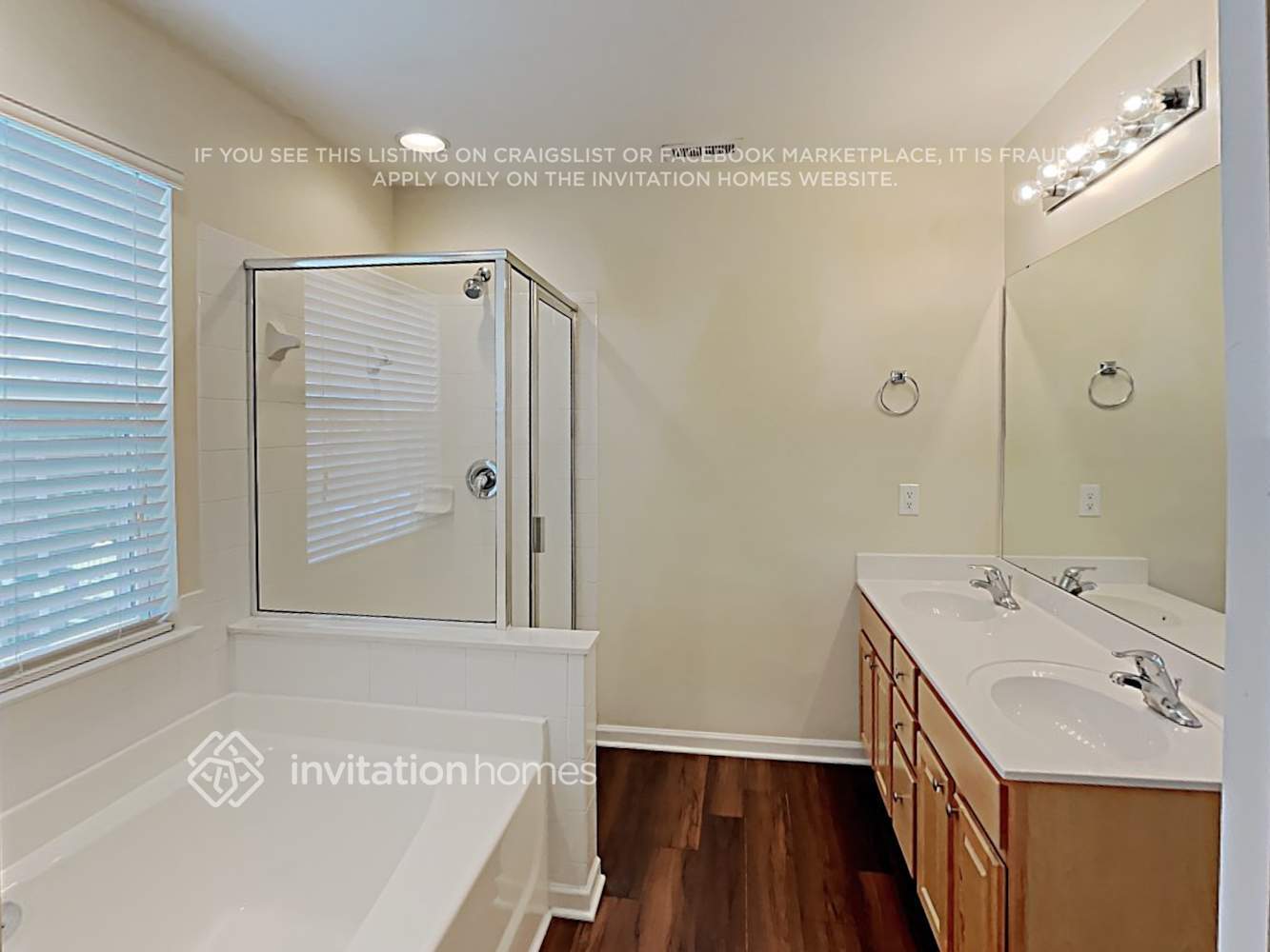 Building Photo - 2019 Southridge Dr