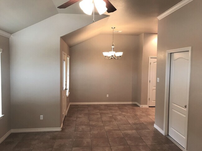 Building Photo - 4601 Skyflower Ln