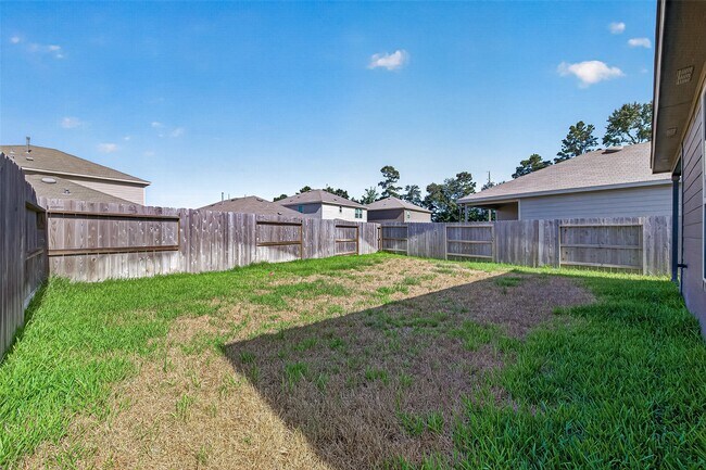 Building Photo - 16737 Oak Bough Dr