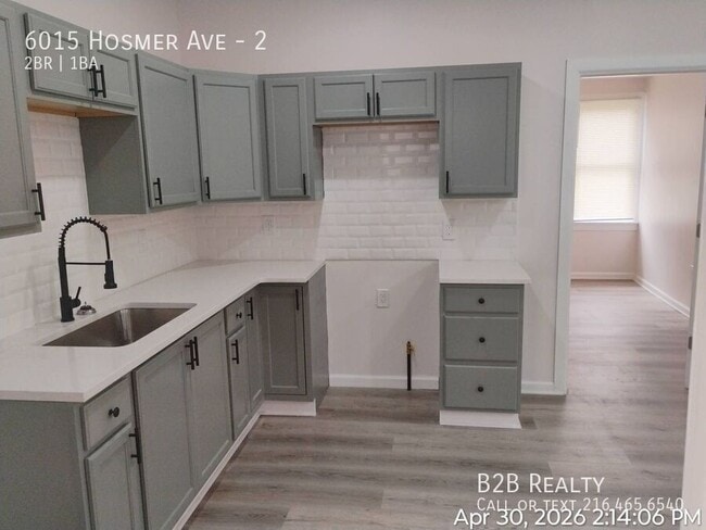 Building Photo - 6015 Hosmer Ave