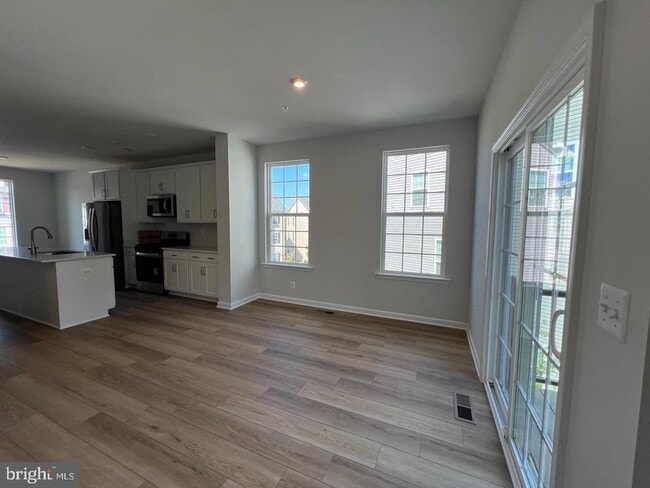 Building Photo - 8269 Knight Station Way