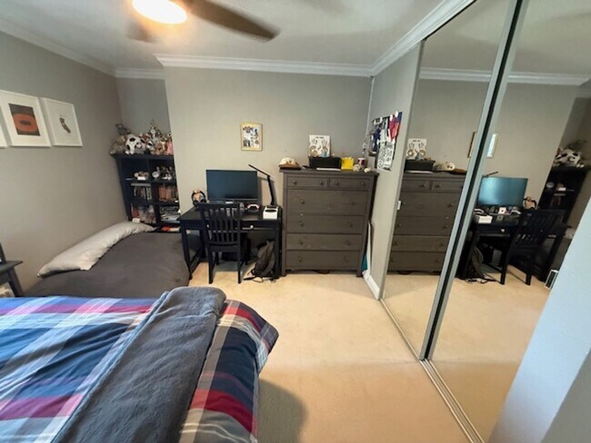 Building Photo - Stunning 5-Bed. 2.5 bath Home in the Heart of Pleasanton Meadows, Community Pool