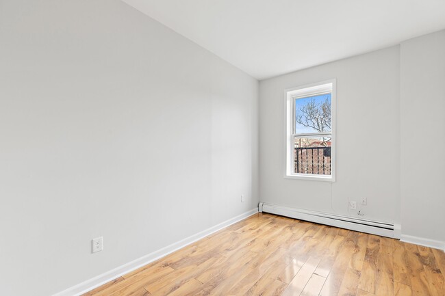 Building Photo - 314 Paterson Plank Rd