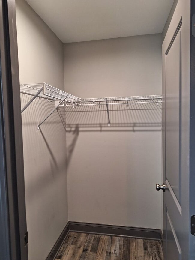 Building Photo - NEW DUPLEX Conveniently located to 40 West