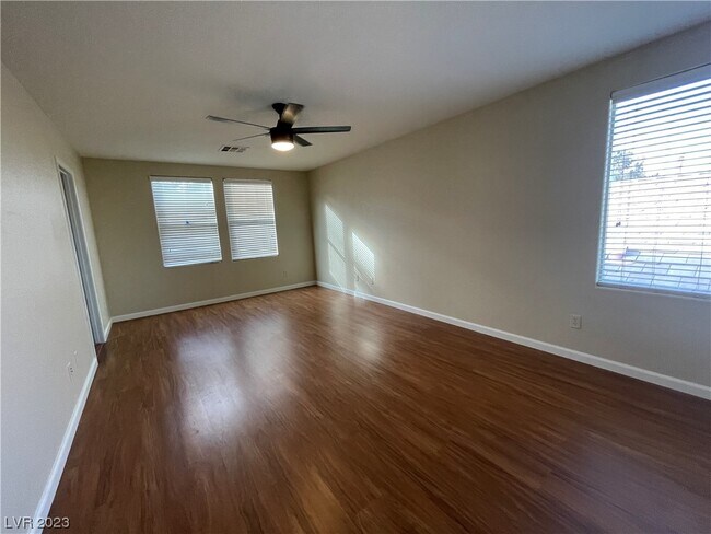 Building Photo - 2435 Ember Mist Ct