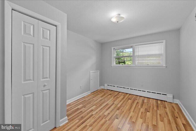 Building Photo - 3035 Hazelton St