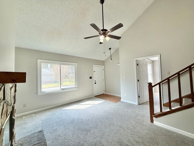 Building Photo - **OFFERING REFUNDABLE APPLICATION FEES & $150 MOVE IN PROMOTION** Charming 3BD, 2BA Raleigh Home ...