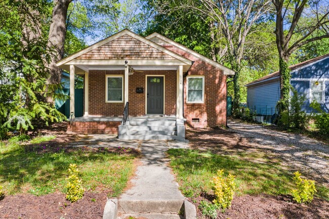 Primary Photo - Gorgeous 3/2 Renovation in Downtown Raleig...