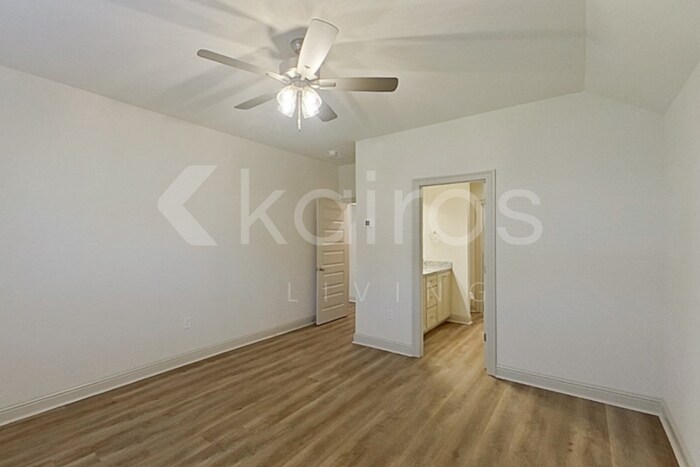 Building Photo - 8049 Hendrick Dr